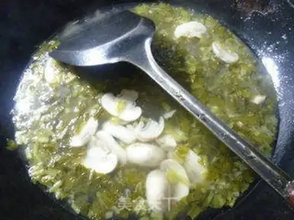 Make Snowflake mushroom soup step 7