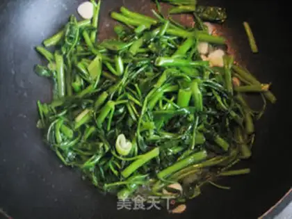 Make Garlic cabbage step 5