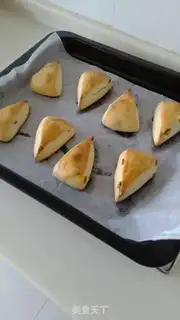 Make raisin scon step 13