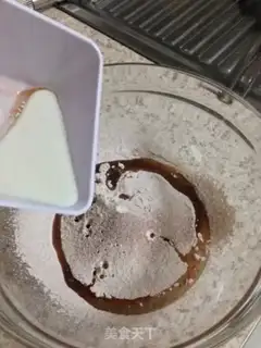 Make Chocolate cupcakes step 4