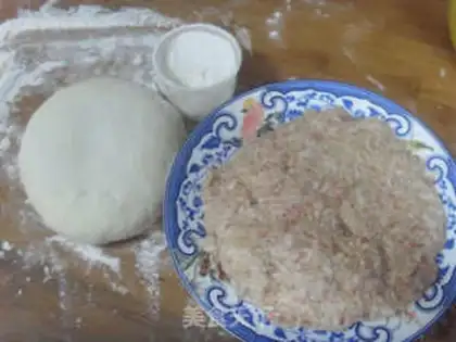 Make Pork sour dumplings step 2