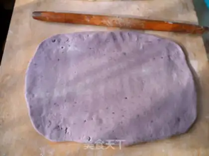 Make Potato-coloured buns step 7