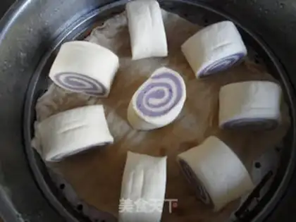 Make Potato-coloured buns step 10