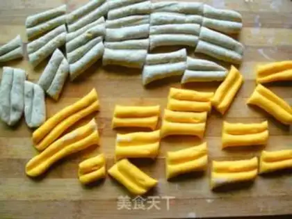 Make Soybean-sucked red-treet flower step 14