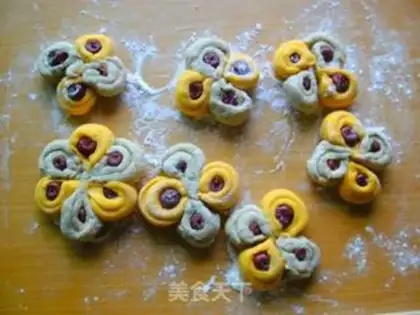 Make Soybean-sucked red-treet flower step 17