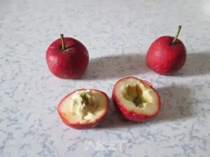Make Apple silver ear red fruit soup step 2