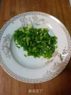 Make Northeast egg sauce step 1