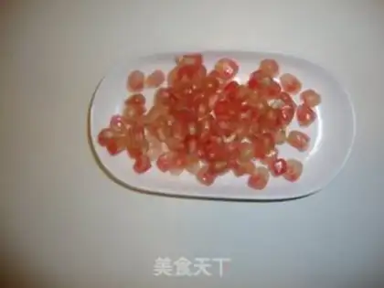 Make Pomegranate juice step 0