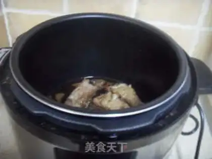 Make Black pepper pork chops step Three