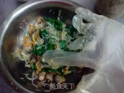 Make A fan of fur clams and spinach step 6