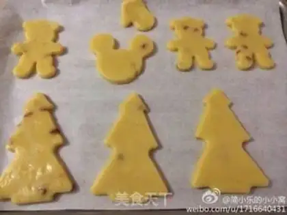 Make Christmas cookies step 3