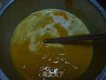 Make Christmas gold bread step 2