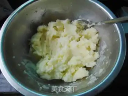 Make Potato cheese and broccoli step 1