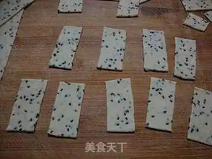Make Bean-cracker forks step 4