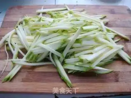 Make A pickle and a smelt step 1