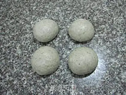 Make A greasy rice paste with dried toast step 10
