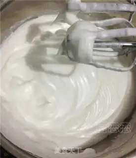 Make Christmas stake cake step 0