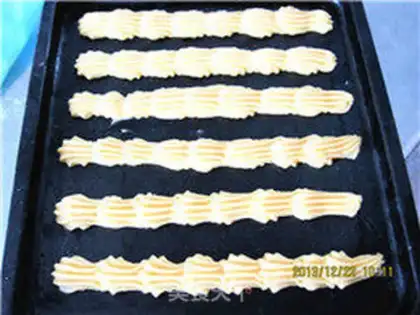 Make Eggs, souffle cookies step 8