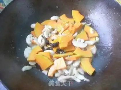 Make Pumpkin with mushrooms step 5