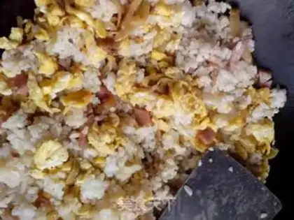 Make Egg fried rice step 4