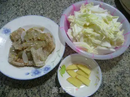 Make Shrimp sauced cabbage step 0