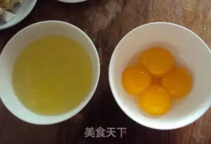Make Three-coloured eggs step 3