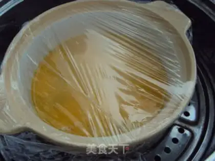 Make Three-coloured eggs step 7