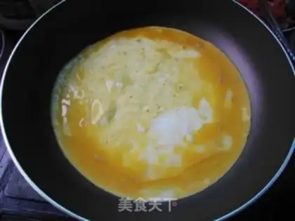 Make Bacon cheese fried eggs step 4