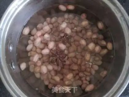 Make Celery with peanuts step 0