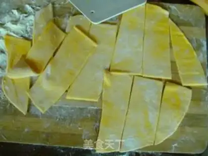 Make Pumpkin toad rose bag step 18