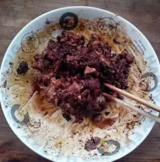 Make Sweet pepper abalone mushroom dumplings step 1