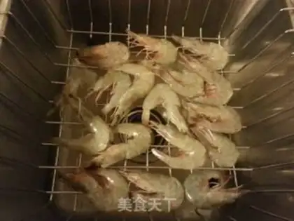 Make Sugar shrimp step 1