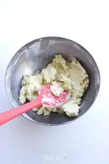 Make A walnut coconut step 5