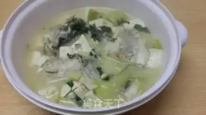 Make Tofu bass soup step 0