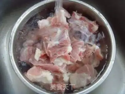 Make Porridges and pig bones step 0