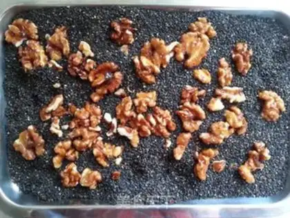 Make walnut sesame step 1