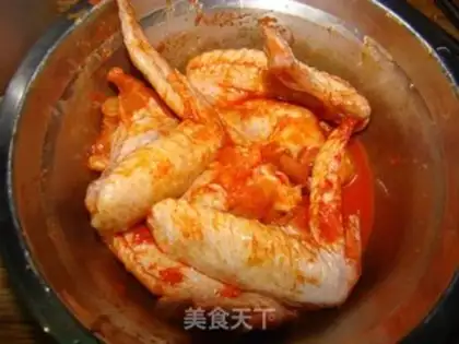 Make New Orleans fried chicken wings step 1