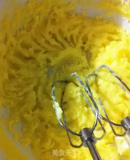 Make Christmas candy cookies step 3