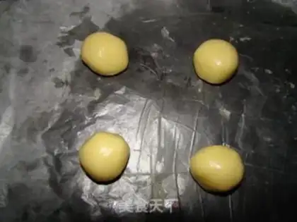 Make Almond peaches step 4