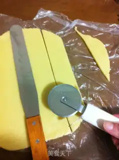 Make Christmas candy cookies step 13