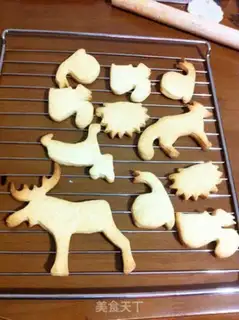 Make Christmas candy cookies step 16