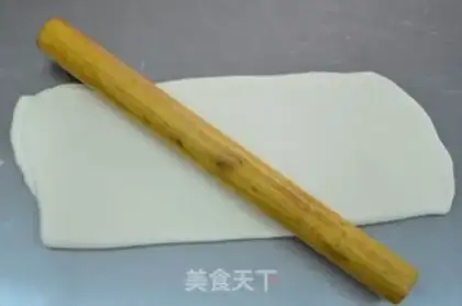 Make Snail buns step 1
