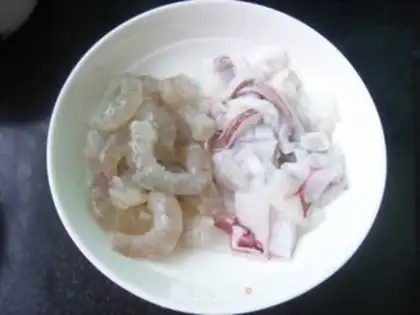 Make Cheese and seafood step 1