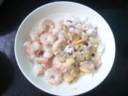 Make Cheese and seafood step 2