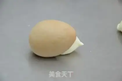 Make Little hedgehog bun step 6