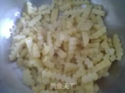 Make Spicy potatoes step 1