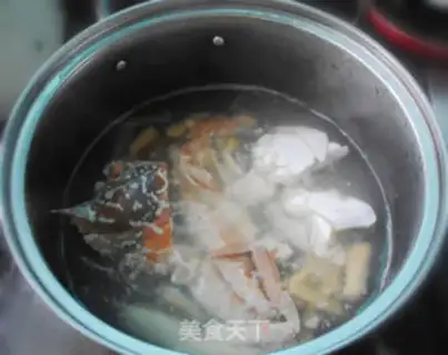 Make radish-dry crab soup step 3