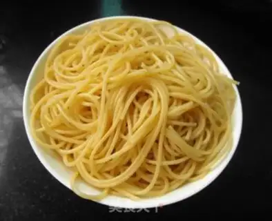 Make Tomato shrimp pasta step 4