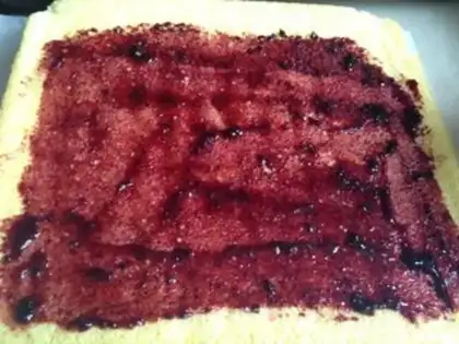 Make Christmas stake cake step 10