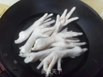Make The fragrance claws step 1